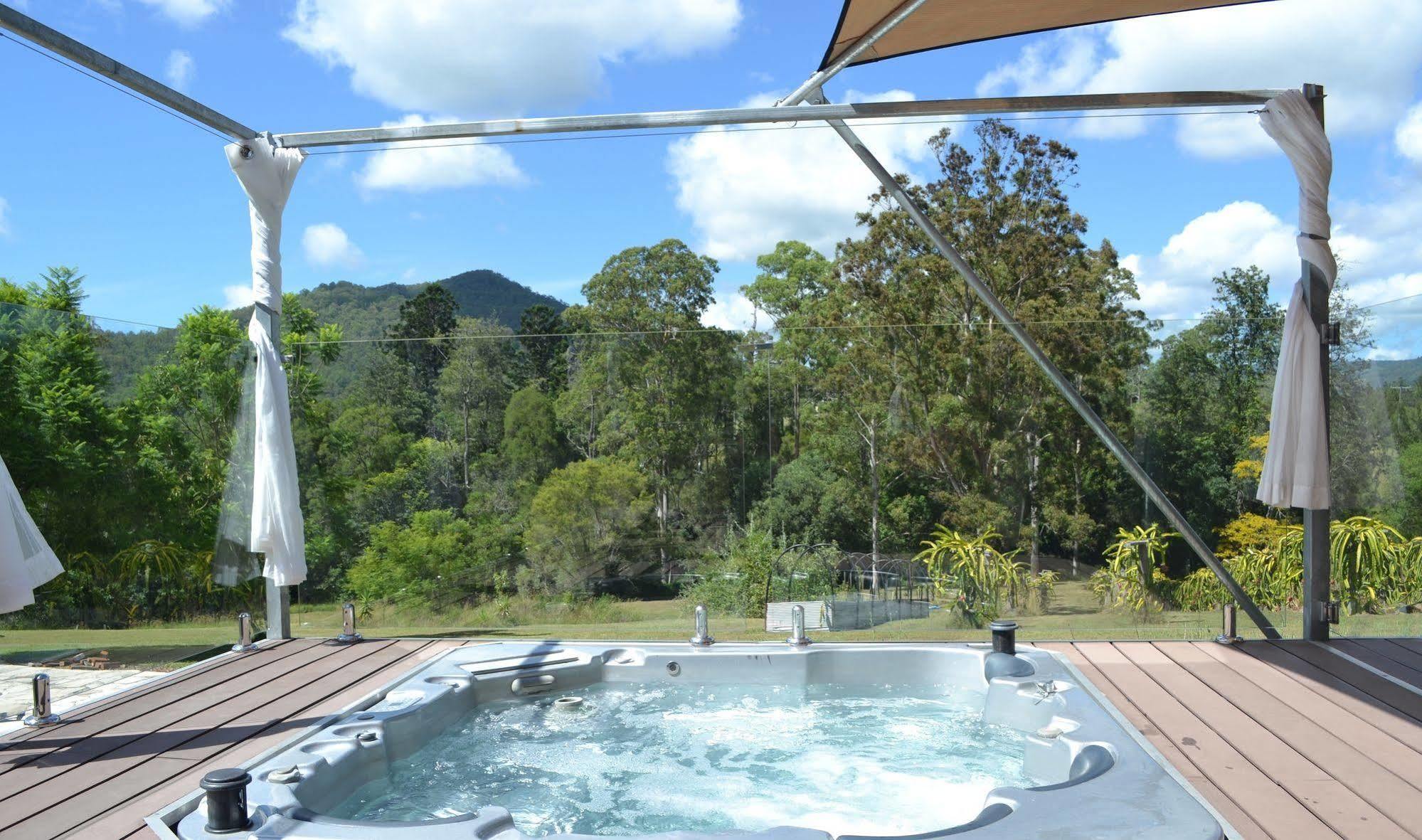 Tuckers Retreat Hotel Canungra Bagian luar foto