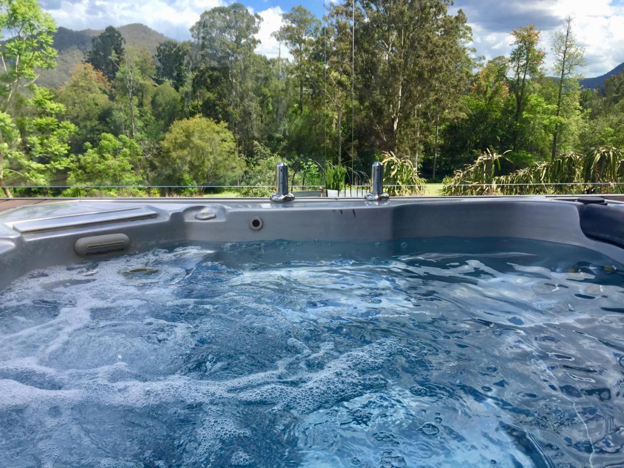 Tuckers Retreat Hotel Canungra Bagian luar foto